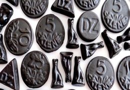 地狱零食，甘草糖